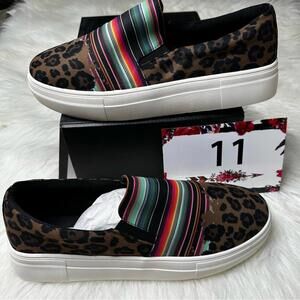 Crazy Train Size: 11 Leopard Print Slip-On Sneaker Shoes